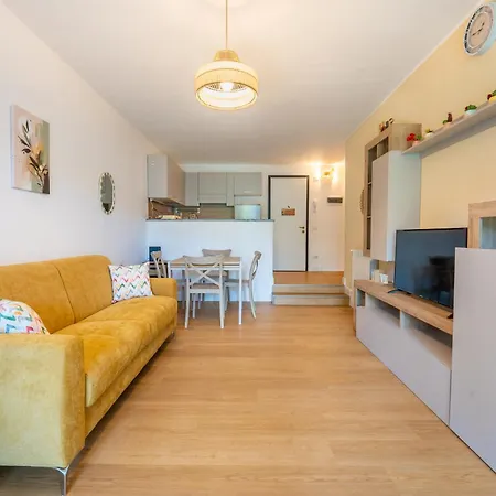 Garden Oasis - Ispra, Maggiore Apartamento